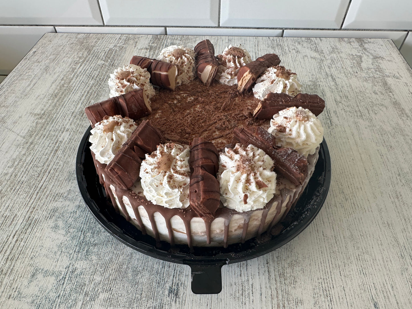 Kinder Ice Cream Cake