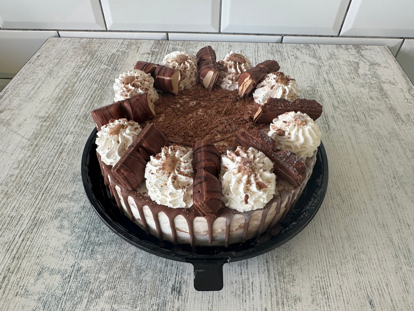 Kinder Ice Cream Cake